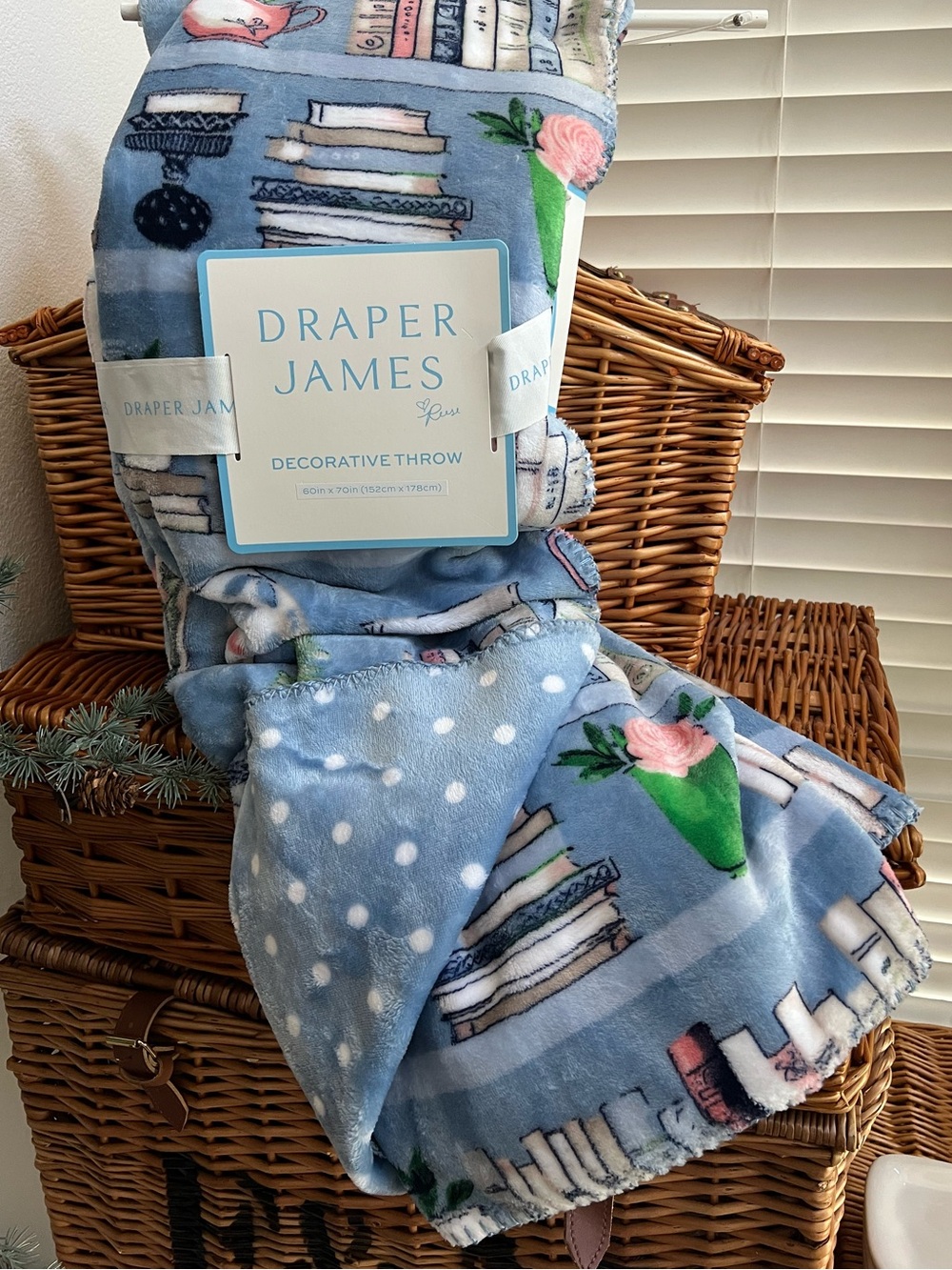 Draper James Books Throw Reversible Blanket NWT